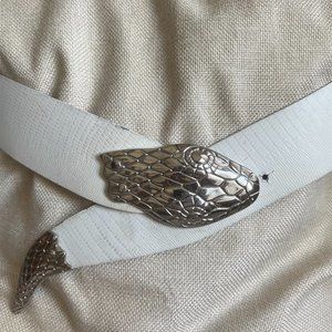 1980s Vintage Snake Head & Tail White Embossed Leather Belt - Size SM